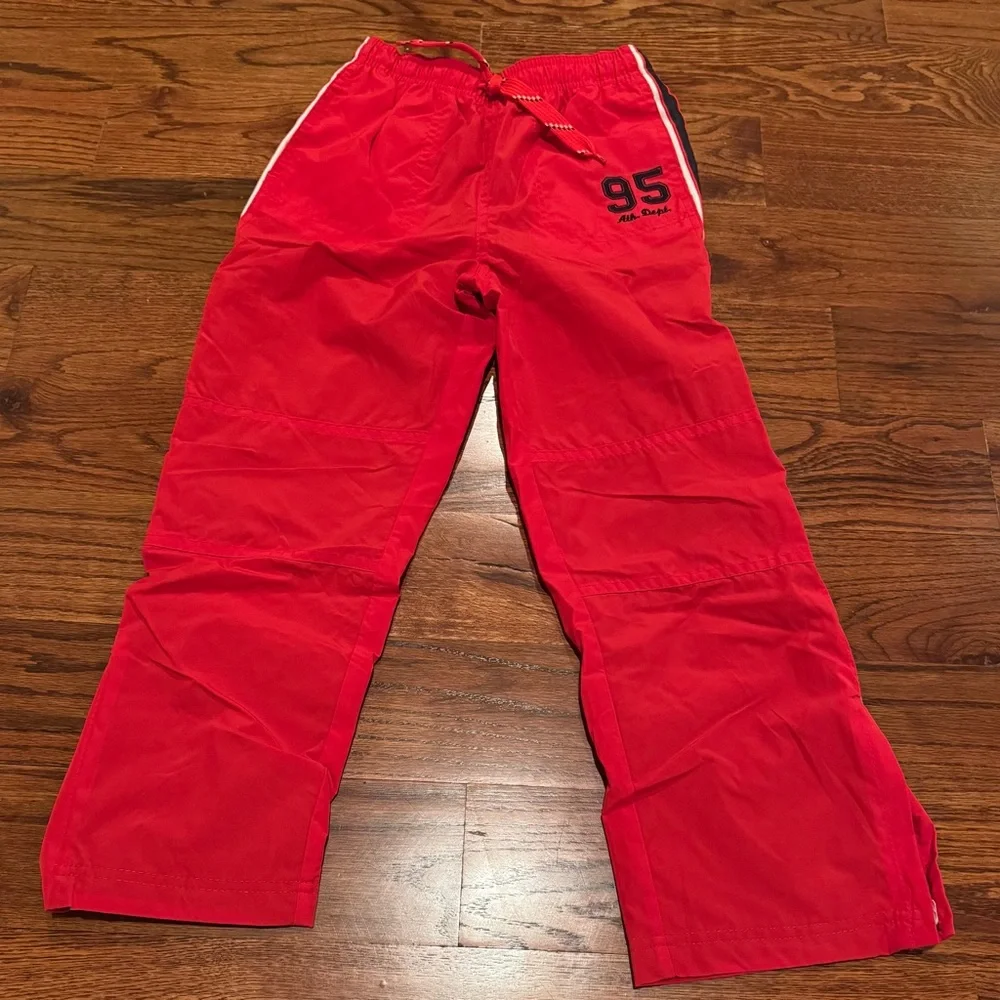 NWOT - Oshkosh athletic pants w/ zip bottoms and lined inner - boys size 8